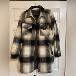 Cozy Plaid Teddy Jacket in Black and Cream